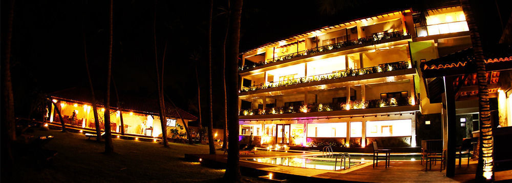 Blue Beach Hotel Wadduwa Eksteriør bilde